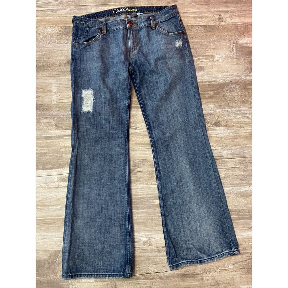 O’Neill Premium Flared Jeans Distressed Embroidered Women’s Junior’s Sz 13